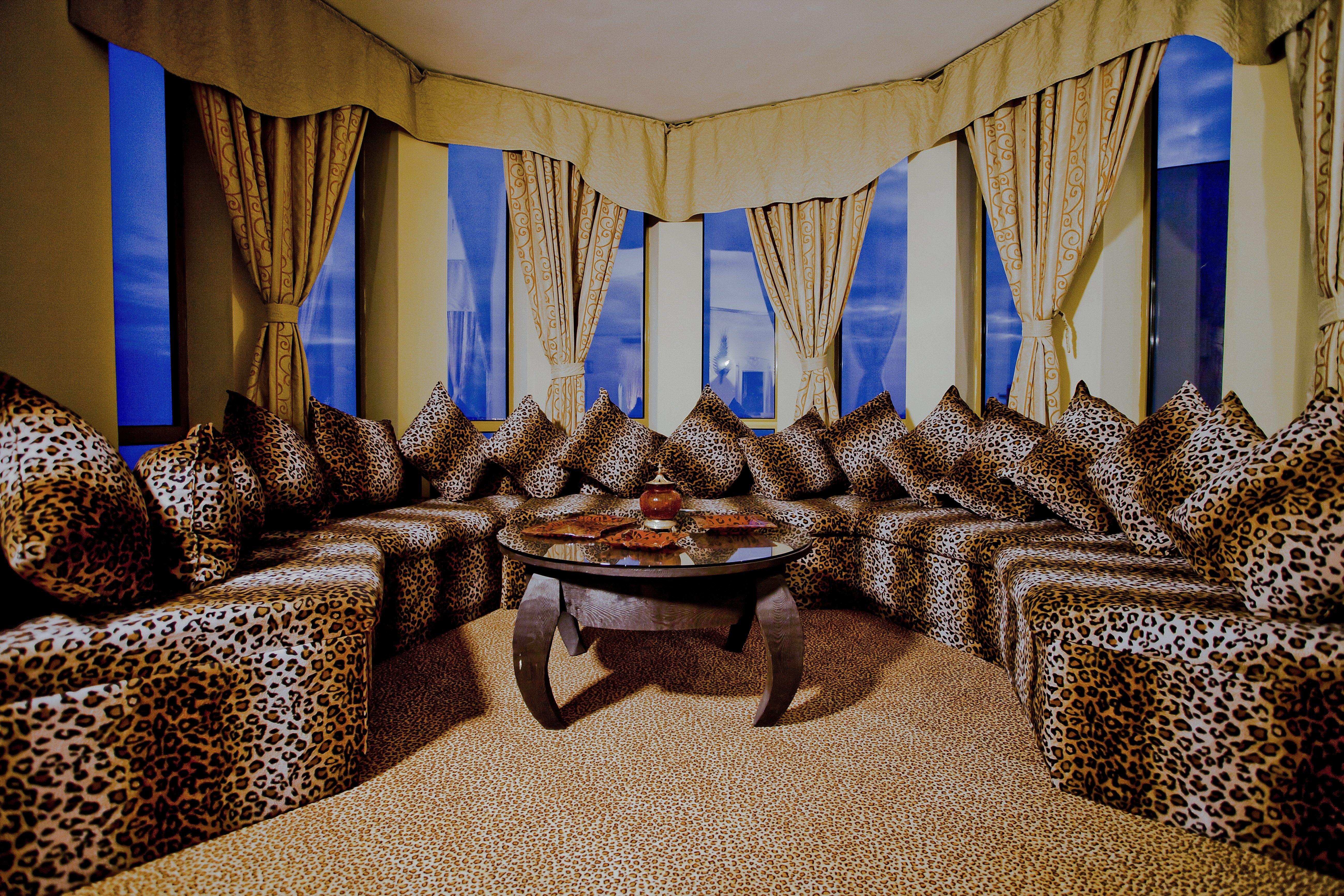 Imperial Palace Hotel Pantai Sunny Luaran gambar The lounge at the 101 Club