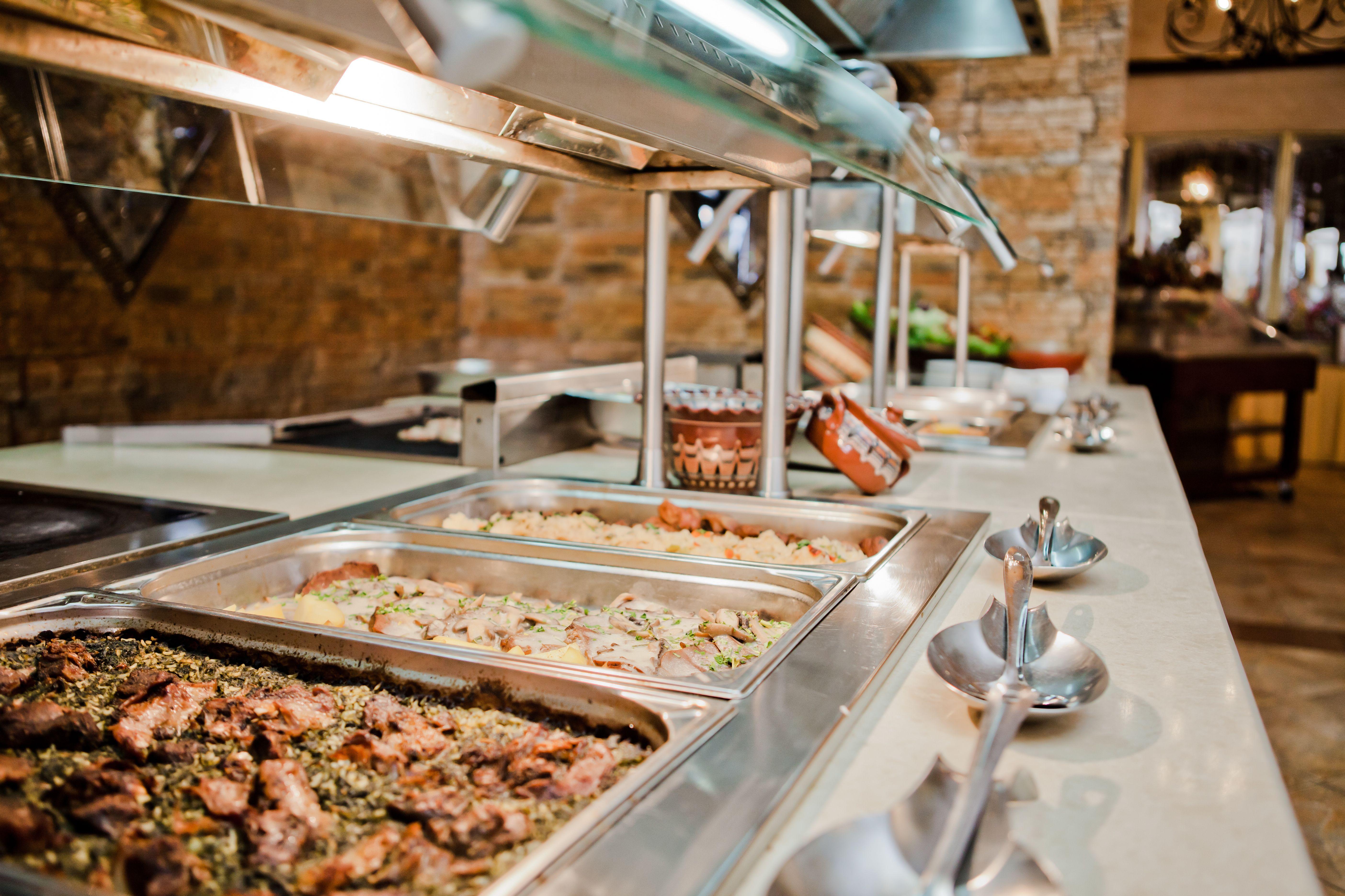 Imperial Palace Hotel Pantai Sunny Luaran gambar A chafing dish