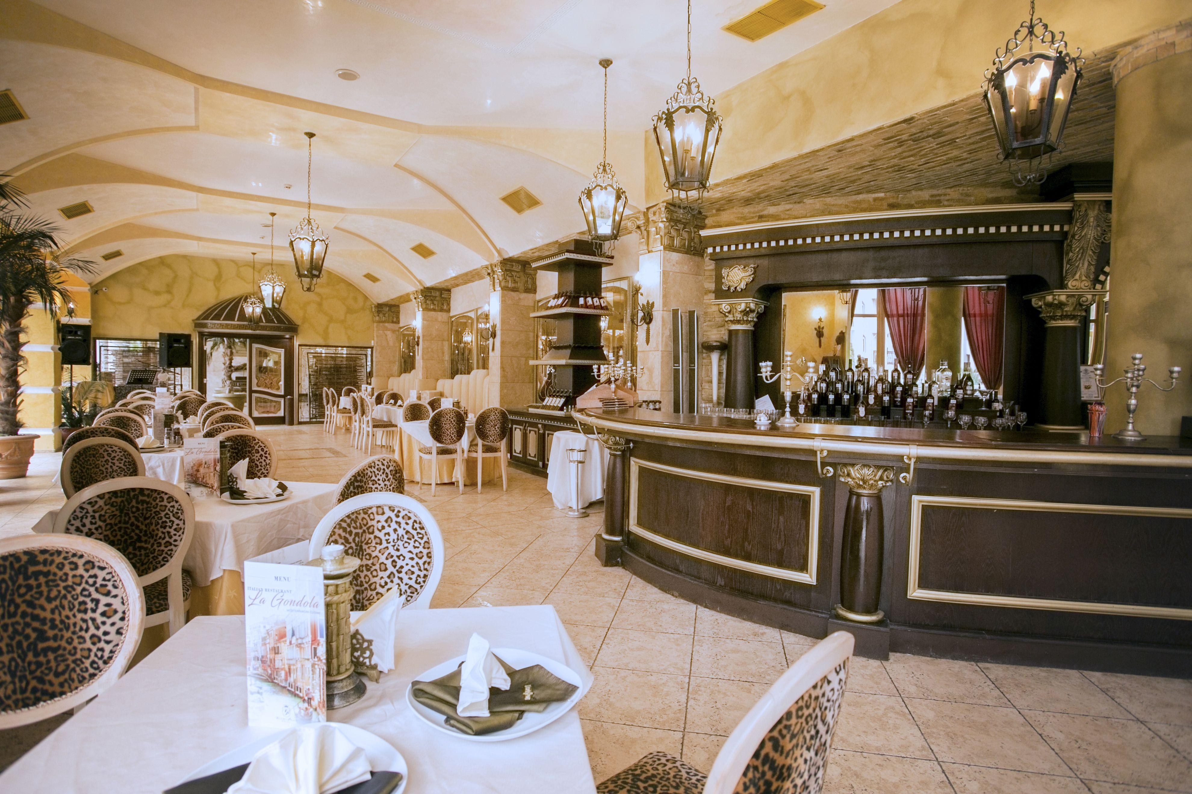 Imperial Palace Hotel Pantai Sunny Luaran gambar Restaurant in the hotel
