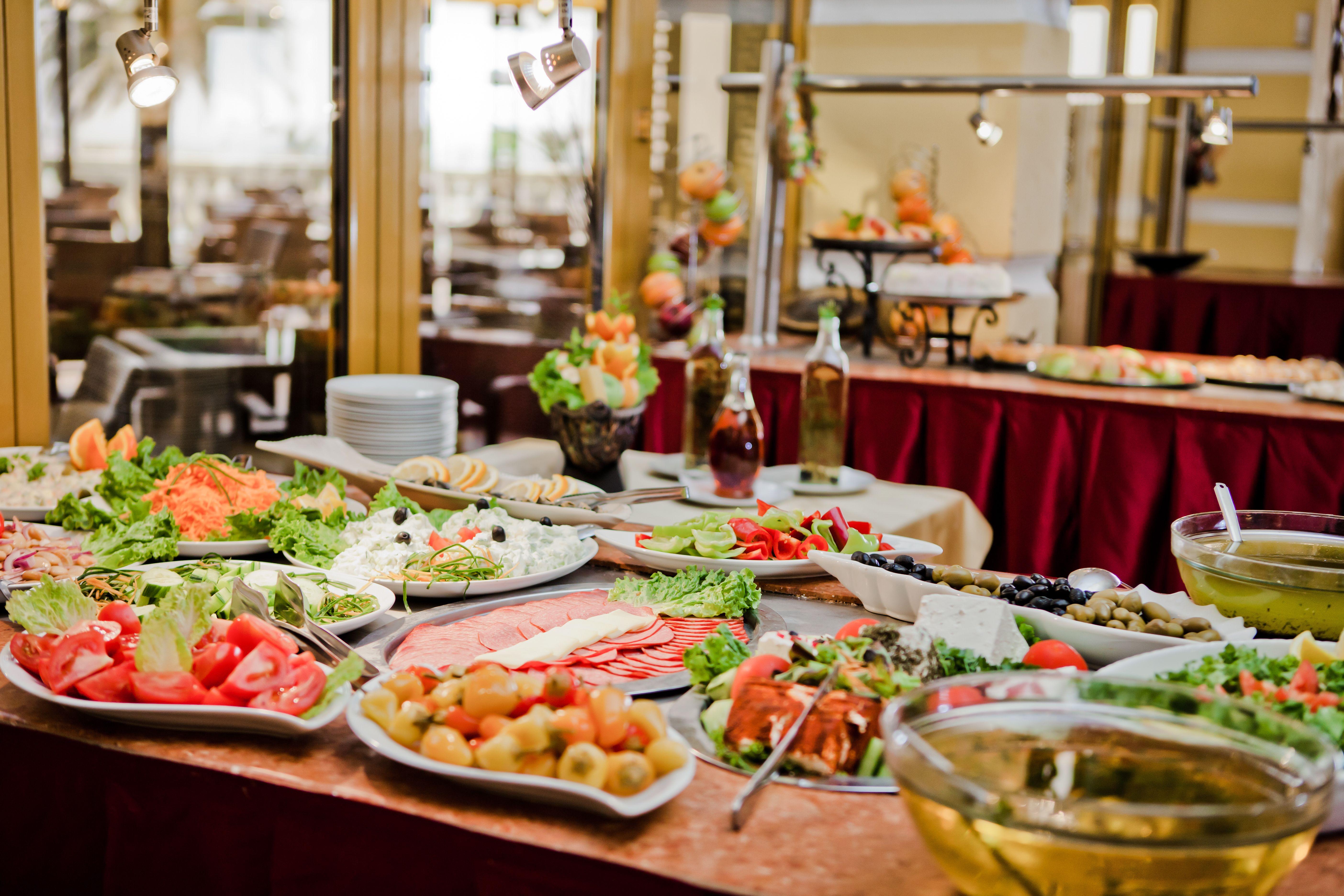 Imperial Palace Hotel Pantai Sunny Luaran gambar A buffet